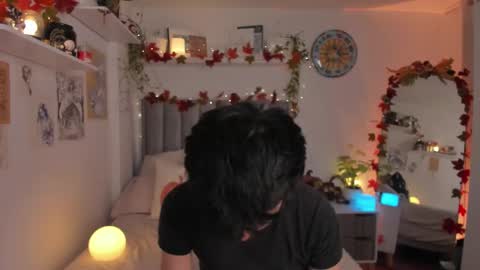 A H  online show from October 13, 2025, 12:54 am