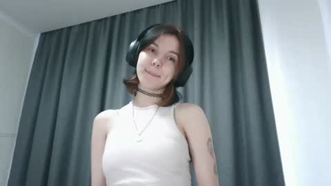 Snapshot of aidathome chatting on June 9, 2026, 4:18 pm Ruby online show from June 9, 2026, 4:18 pm