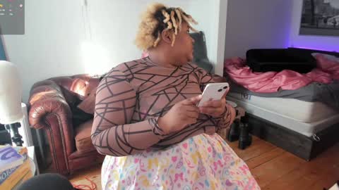 Snapshot of aiichou chatting on December 14, 2024, 4:09 pm Montrals best BBW online show from December 14, 2024, 4:09 pm