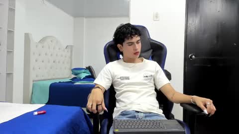 Aiden  online show from March 1, 2025, 2:44 pm