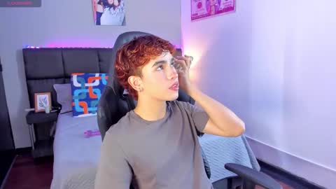 Aiden  online show from December 16, 2025, 12:32 pm