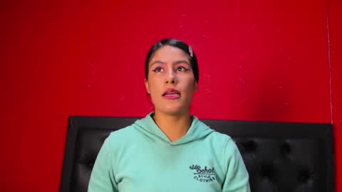 Ailyn online show from March 10, 2026, 10:04 pm