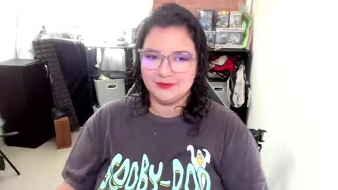 Catalina online show from November 1, 2025, 1:13 pm