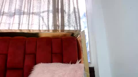 aiko_sakura online show from June 7, 2026, 12:53 pm