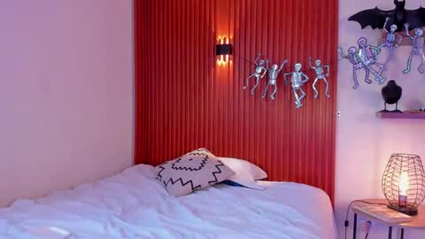 aikopum online show from September 24, 2025, 1:14 pm