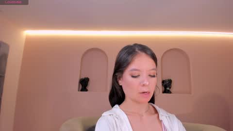 Snapshot of aileenvega chatting on December 22, 2024, 4:38 pm AILEEN VEGA online show from December 22, 2024, 4:38 pm