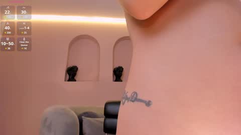 Snapshot of aileenvega chatting on December 22, 2024, 7:42 pm AILEEN VEGA online show from December 22, 2024, 7:42 pm