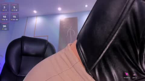 Snapshot of aileenvega chatting on February 20, 2025, 6:02 pm AILEEN VEGA online show from February 20, 2025, 6:02 pm