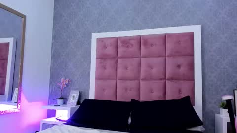 Ailen online show from November 12, 2025, 12:49 pm