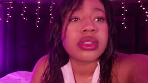 Snapshot of ailynblaze_ chatting on February 11, 2026, 8:08 am Ailyn Blaze online show from February 11, 2026, 8:08 am