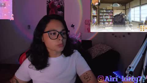 Snapshot of airi_kitty chatting on February 4, 2026, 10:26 pm airi_kitty online show from February 4, 2026, 10:26 pm