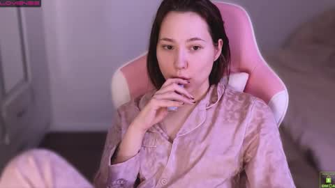 airyhill online show from December 15, 2025, 12:31 pm