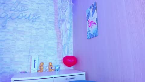 Aisha online show from February 21, 2025, 2:28 am