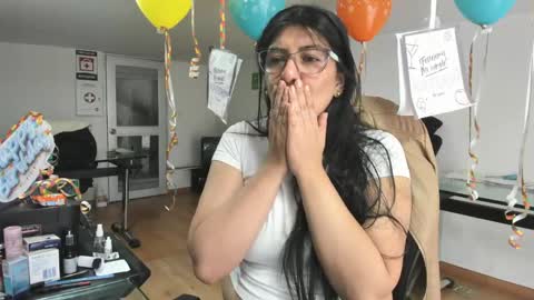 Katie   online show from June 4, 2026, 2:23 pm