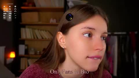 Aliza online show from November 28, 2025, 1:19 am