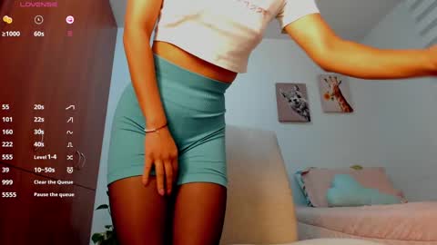 Aitana online show from February 22, 2025, 7:45 am