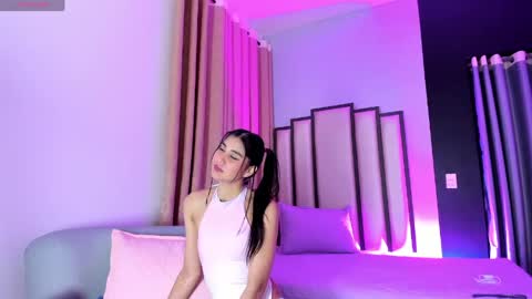 Snapshot of aithna_smitc chatting on June 4, 2026, 3:23 am aithna online show from June 4, 2026, 3:23 am