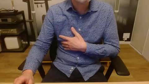 aixcited online show from April 22, 2026, 8:10 pm