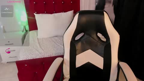 wanda online show from January 4, 2025, 8:27 pm