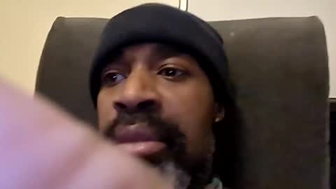 Snapshot of aj297914 chatting on February 16, 2026, 1:46 am aj297914 online show from February 16, 2026, 1:46 am