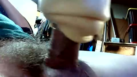 aj331827 online show from October 7, 2025, 4:53 am