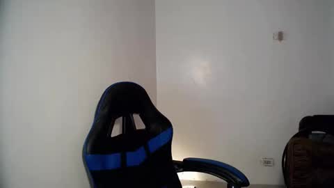 aj_daksxx online show from February 11, 2026, 7:46 am