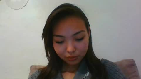akarimomoto online show from April 30, 2026, 8:57 pm