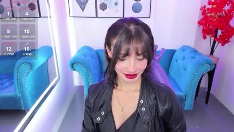 Azaka  online show from November 4, 2025, 12:37 pm