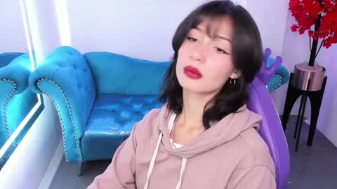 Azaka  online show from December 16, 2025, 12:21 pm