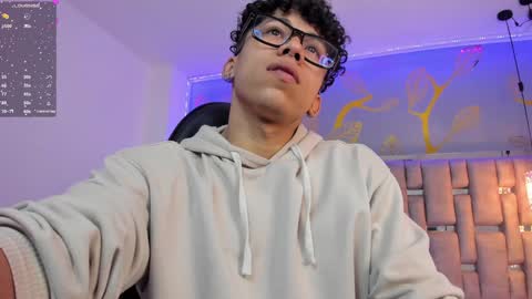 Snapshot of akazaboy chatting on December 10, 2024, 4:24 am akazaboy online show from December 10, 2024, 4:24 am