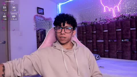 Snapshot of akazaboy chatting on February 4, 2025, 4:26 am akazaboy online show from February 4, 2025, 4:26 am