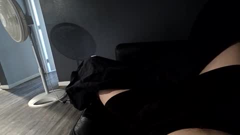 akfx202 online show from April 21, 2026, 5:28 pm