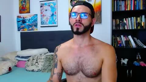 akiles online show from February 6, 2025, 2:22 am