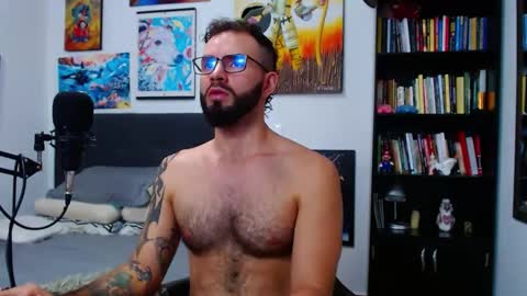 akiles online show from October 7, 2025, 10:51 pm