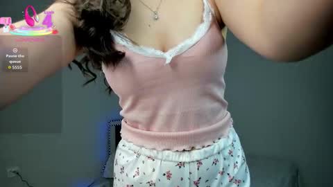 Snapshot of akino_hen chatting on February 15, 2026, 5:42 pm Kim online show from February 15, 2026, 5:42 pm