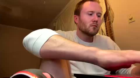 Al online show from October 10, 2025, 9:47 pm