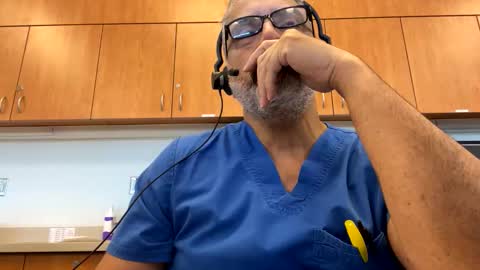 Snapshot of aladdin31673 chatting on February 5, 2026, 4:44 pm aladdin31673 online show from February 5, 2026, 4:44 pm