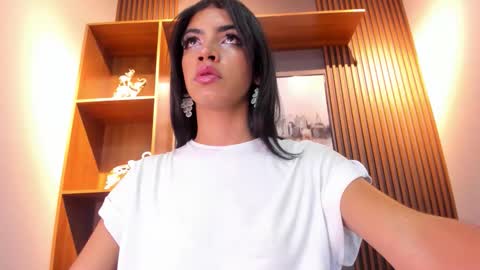 Alahia Rodriguez online show from January 8, 2026, 1:13 pm