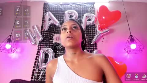 Snapshot of alahia_betancur chatting on February 15, 2025, 12:22 pm Alahia  online show from February 15, 2025, 12:22 pm