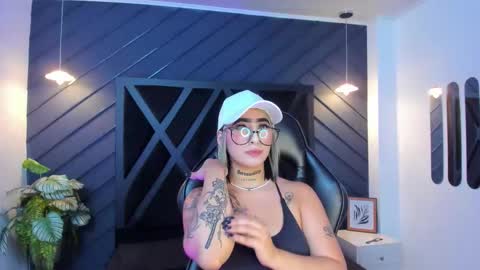 ALAHIA online show from September 16, 2025, 11:33 am