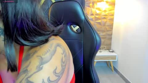 ALAHIA online show from October 4, 2025, 11:19 am