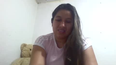 Snapshot of alahia_fox chatting on March 11, 2025, 9:26 pm alahia online show from March 11, 2025, 9:26 pm