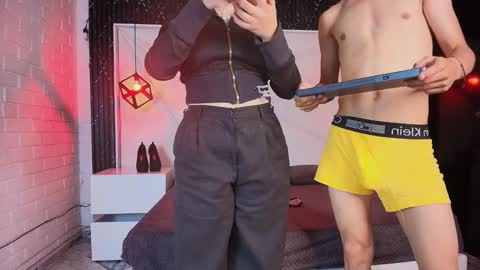 alaia_liam online show from December 7, 2024, 11:07 am