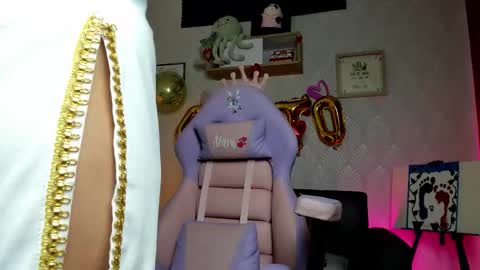 Alaia online show from February 24, 2026, 10:08 pm