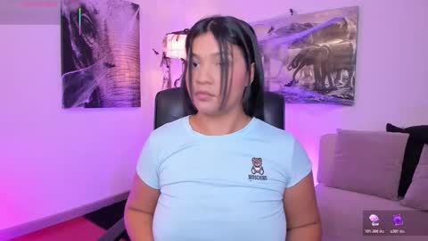 Alaia online show from October 29, 2025, 7:37 pm