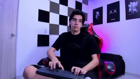 Alan Boy online show from May 22, 2026, 2:51 am