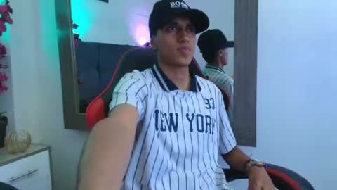alan_colthon online show from June 9, 2026, 3:18 am