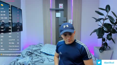 Alan  Kevin can we reach 100 thumbs up please guys  online show from September 10, 2025, 7:25 pm