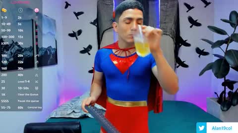 Alan  Kevin can we reach 100 thumbs up please guys  online show from October 26, 2025, 11:38 am