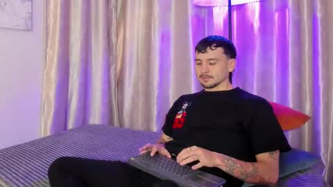 Alan Noir online show from March 12, 2026, 11:49 am